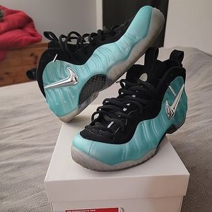 NIKE Air Foamposite Pro Island Green